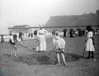 Beach games, North Bay, Scarborough